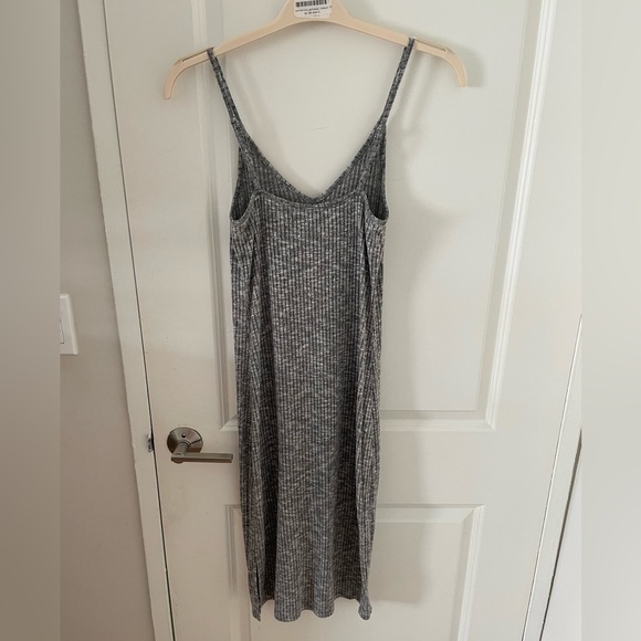 Express Grey Pleated Dress - Picture 3 of 4